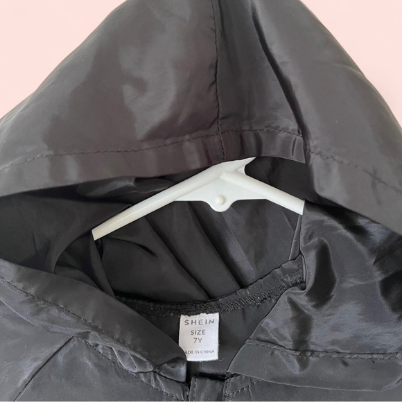 Boy Size 7 Black & White Stay Real SHEIN Windbreaker Pullover Hoodie - Picture 5 of 8
